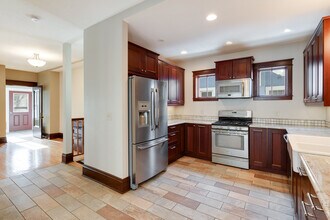 1395 Englewood Ave in St. Paul, MN - Building Photo - Building Photo