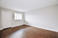 7828 Sarita St photo'