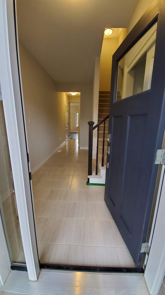 124 Sunflower Pl in Welland, ON - Building Photo - Building Photo