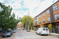 Syracuse in Portland, OR - Foto de edificio - Building Photo