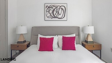 3030 Summer St, Unit 242 in Houston, TX - Building Photo - Building Photo