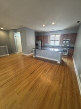 1503 W Diversey Pkwy in Chicago, IL - Building Photo - Building Photo