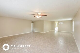 8007 Manderly Pl in Converse, TX - Foto de edificio - Building Photo