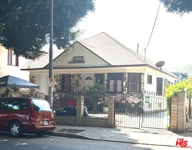 property at 1434 W 22nd St