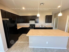 11523 W Redfield Rd in El Mirage, AZ - Foto de edificio - Building Photo