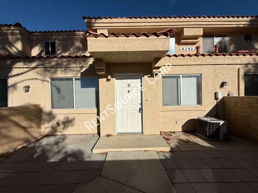 43413 30th St W-Unit -Unit #2 in Lancaster, CA - Foto de edificio