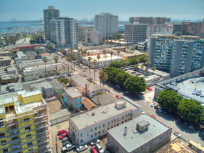 128 Lime Ave in Long Beach, CA - Building Photo - Building Photo