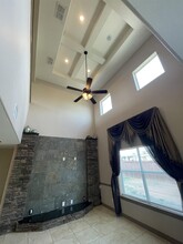 2314 Leo Reyes Ct in Laredo, TX - Building Photo - Building Photo