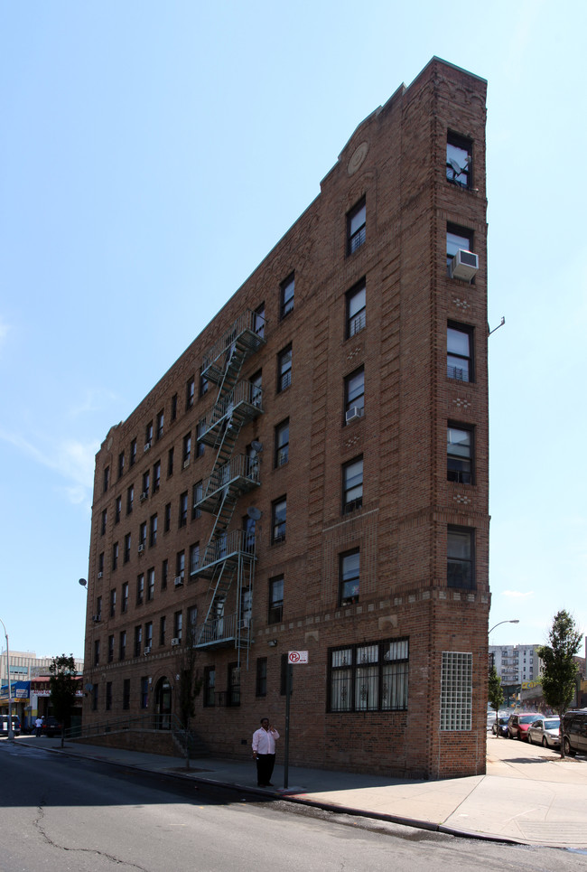 1484 Inwood Ave in Bronx, NY - Building Photo - Building Photo