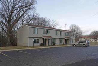 Woodlands in Peoria, IL - Foto de edificio - Building Photo