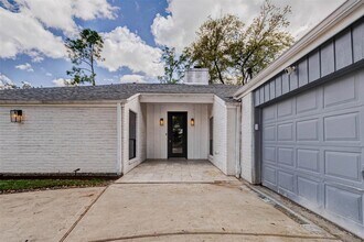 11811 Spruce Hill Dr in Houston, TX - Building Photo - Building Photo
