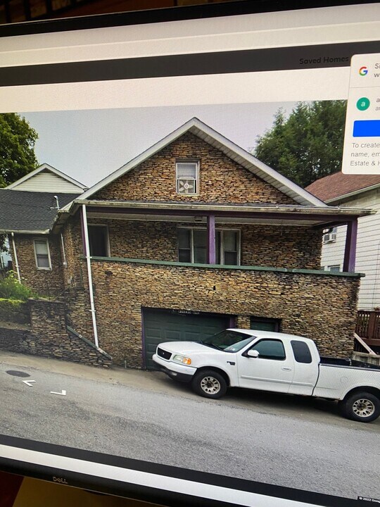 321 Rogers Ave in Morgantown, WV - Building Photo