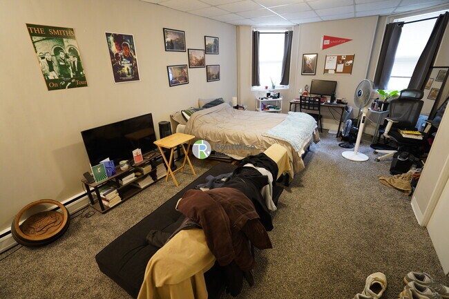 1055 Beacon St in Brookline, MA - Building Photo - Building Photo