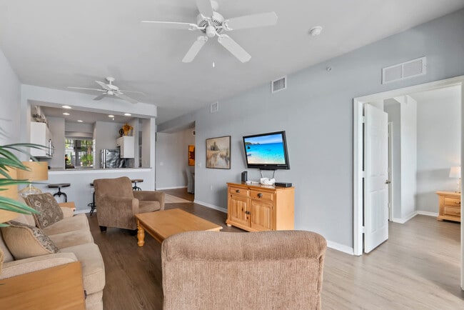 7930 Mahogany Run Ln in Naples, FL - Foto de edificio - Building Photo