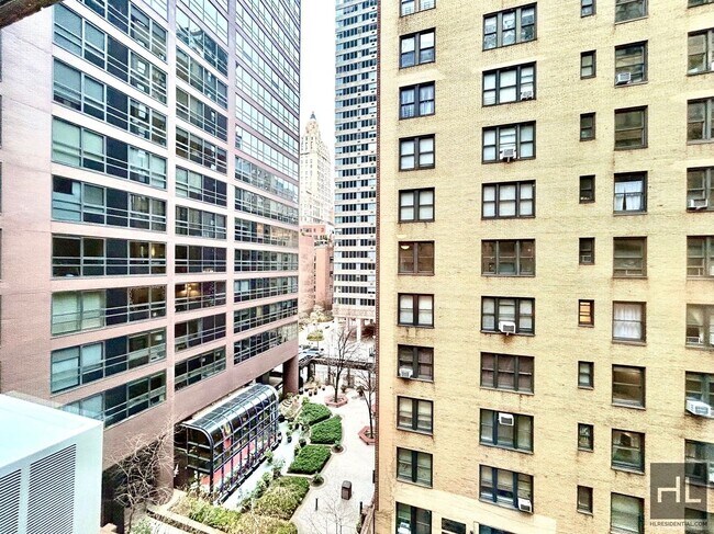 EAST 55 STREET, Unit 6A