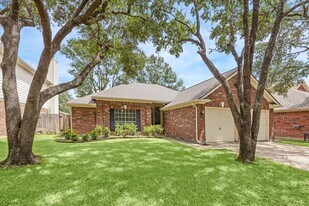 6114 Fox Wind Ct in Houston, TX - Building Photo