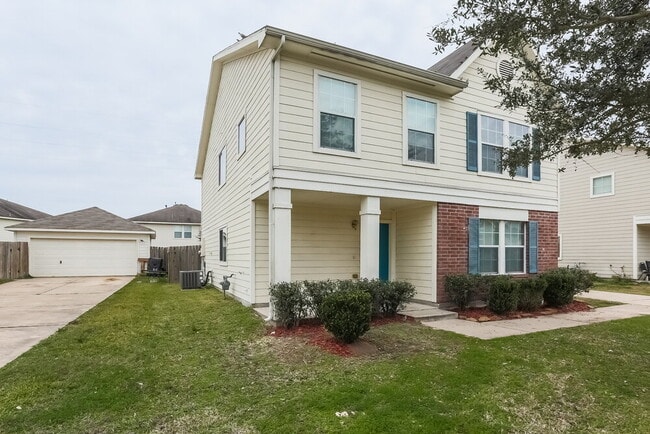 20014 Rustic Lake Ln in Cypress, TX - Building Photo - Building Photo