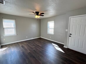 415 Glenn Dr in Weatherford, TX - Building Photo - Building Photo