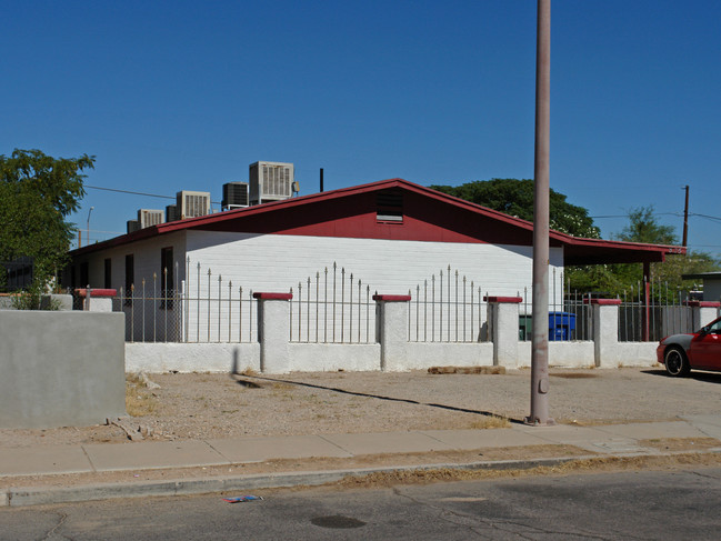 826 W Utah St in Tucson, AZ - Foto de edificio - Building Photo