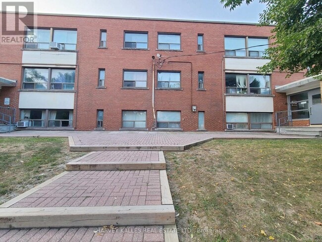 property at 4-4 Greenbrook Dr