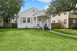 208 Central Ave in Jefferson, LA - Building Photo
