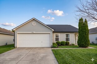 3324 Summer Breeze Ln in Indianapolis, IN - Building Photo