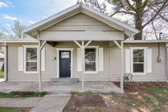 property at 2818 Oakdale St