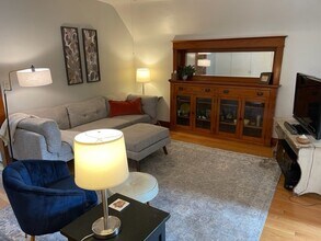 1121 S East Ave in Oak Park, IL - Building Photo - Building Photo