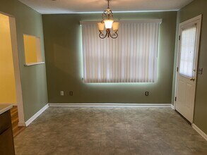 802 Hidden Hollow Cir in Hinesville, GA - Building Photo - Building Photo