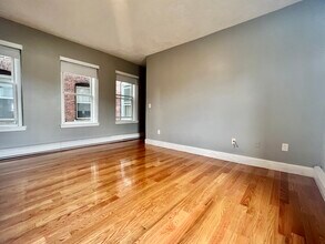 477 Dudley St, Unit 2 in Boston, MA - Building Photo - Building Photo