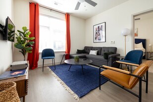 633 E Main St, Unit SI ID1014616P in Louisville, KY - Building Photo