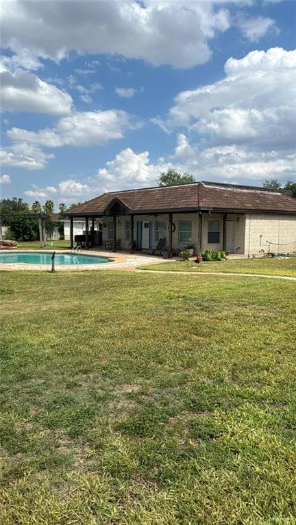 property at 3702 N Glasscock Rd