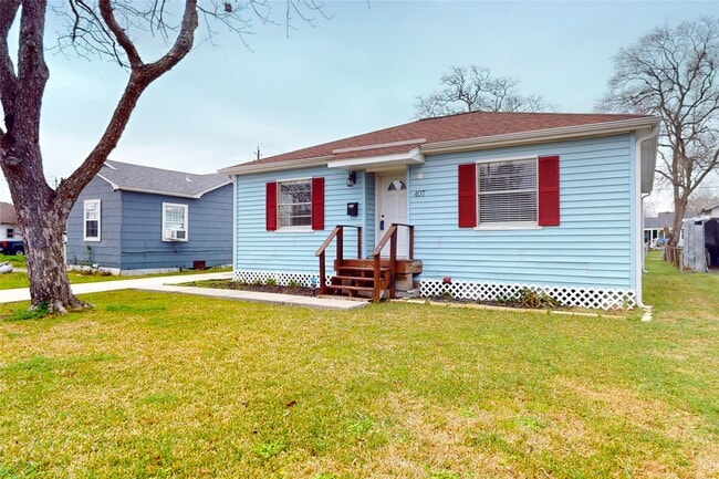 property at 407 Arizona St