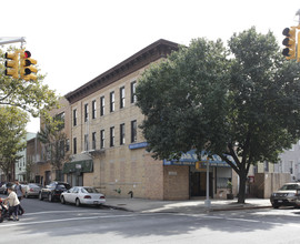 308 Graham Ave in Brooklyn, NY - Building Photo - Building Photo