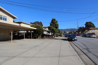 Large 4-Unit Apartment With Excellent Upside in El Cerrito, CA - Building Photo - Other