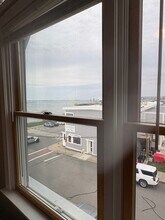 24 Chilton St in Plymouth, MA - Foto de edificio - Building Photo