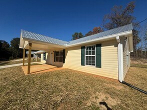 350 Silver Run Rd in Munford, AL - Building Photo - Building Photo