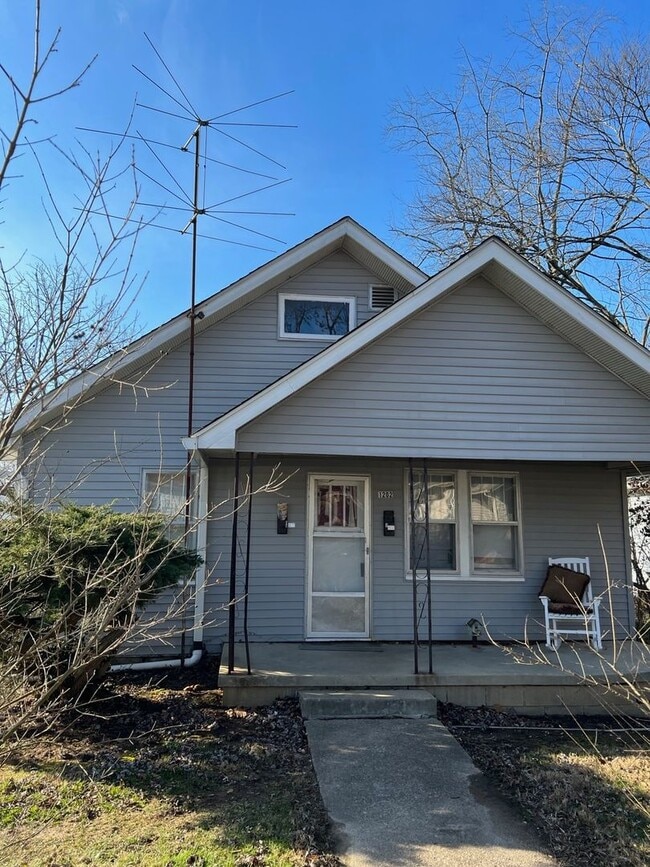 property at 1202 S Park Ave