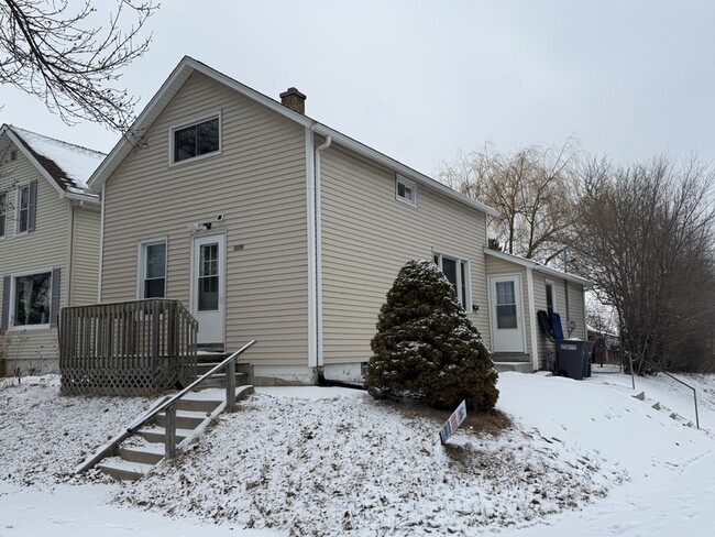 1202 Alabama Ave in Sheboygan, WI - Building Photo - Building Photo