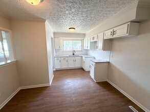 2480 Daily Rd in Columbus, OH - Building Photo - Building Photo