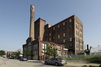 Lofts of Broadway in Louisville, KY - Building Photo - Building Photo