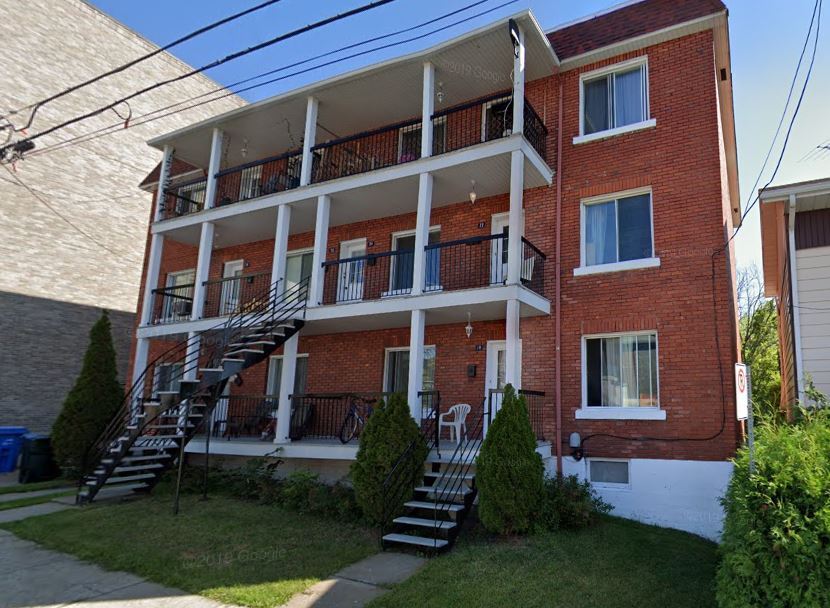 28 Saint-Louis in St-Jérôme, QC - Building Photo