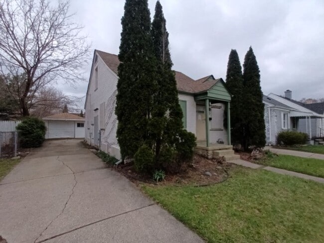 6175 Marseilles St in Detroit, MI - Building Photo - Building Photo