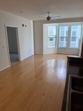 247 4th St, Unit 301 in Oakland, CA - Building Photo - Building Photo