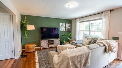 480 Troy St in Aurora, CO - Building Photo - Building Photo