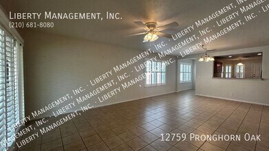 12759 Pronghorn Oak in San Antonio, TX - Building Photo - Building Photo