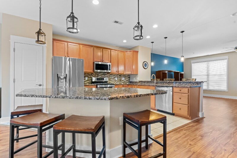 9905 Bay Ct Ln in Ocean City, MD - Building Photo