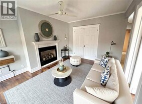 144 Locke St S in Hamilton, ON - Building Photo