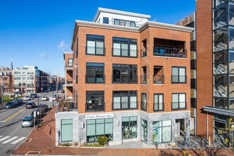 185 Fore St in Portland, ME - Foto de edificio - Building Photo