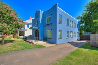 1308 NW 16th St-Unit -1 in Oklahoma City, OK - Foto de edificio - Building Photo